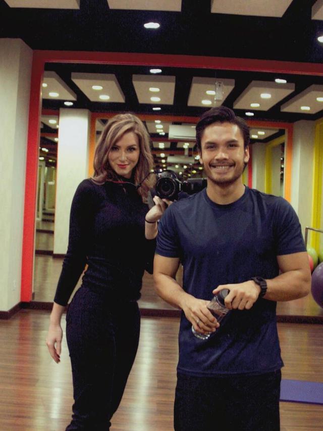 7 Momen Seru Pasangan Selebriti Saat Olahraga Bersama