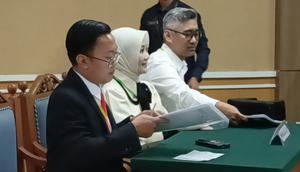 Anggota DPR Atalia Praratya menghadiri sidang gugatan perceraian terhadap mantan Gubernur Jawa Barat Ridwan Kamil di Pengadilan Agama Bandung, Rabu (31/12/2025). (Foto: Liputan6.com/Arya Prakarsa).