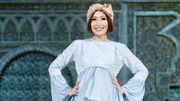 Presenter sekaligus pemeran Ayu Dewi melebarkan ke dunia bisnis. Ia berkolaborasi dengan temannya Luna Maya. Ia menawarkan busana untuk ibu hamil. (Adrian Putra/Bintang.com)