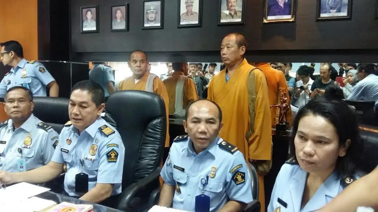 Biksu Gadungan Jakarta Barat