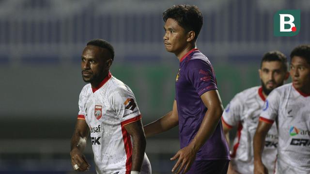 Foto: Debut Boaz Salossa Tak Berakhir Manis, Borneo FC Takluk 0-1 dari Persik Kediri di BRI Liga 1