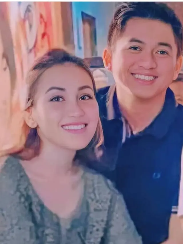 Makin Lengket, Ini 7 Potret Mesra Ayu Ting Ting dan Adit Jayusman
