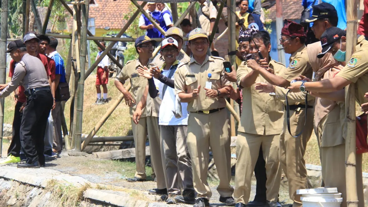 Warga Cluring Banyuwangi Sulap Sungai Penuh Sampah Jadi Lokasi Wisata