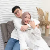 Angelina Sondakh dan Keanu Massaid (Instagram/angelinasondakh09)