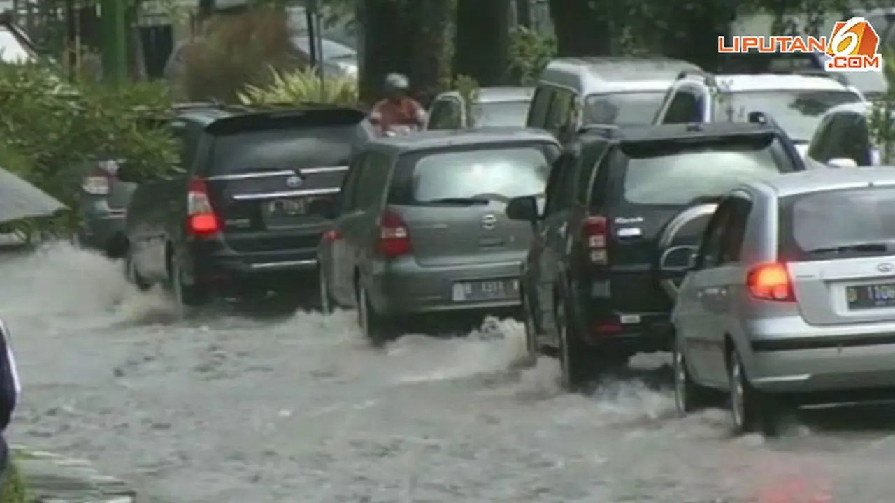 bandung-banjer140110a.jpg