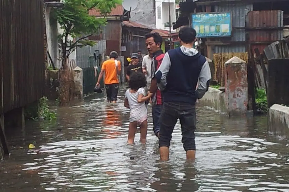 Diguyur Hujan saat Imlek, 8 Kecamatan di Medan Terendam Banjir