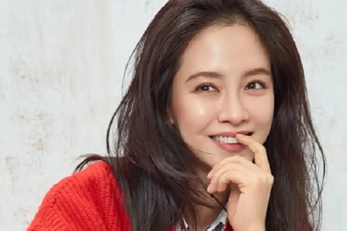 Tak Ingin Terlibat Love Line, Song Ji-hyo Jelaskan Tipe Idamannya Bukan Kim Jong-kook