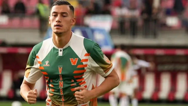 Jay Idzes - Venezia di Serie A 2024/2025