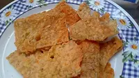 Keripik tempe (sumber: wikipedia)