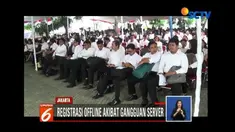 Registrasi tes CPNS di sejumlah lokasi di Jakarta terkendala gangguan server. Sementara itu, ketidaksiapan panitia juga membuat tes CPNS di Tasikmalaya, Jawa Barat, tertunda.