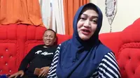 Telah berpisah dari Sule pada 2018 lalu, begini rumah yang ditempati Lina di kawasan Bandung, Jawa Barat. (Sumber: YouTube/Putri Delina)