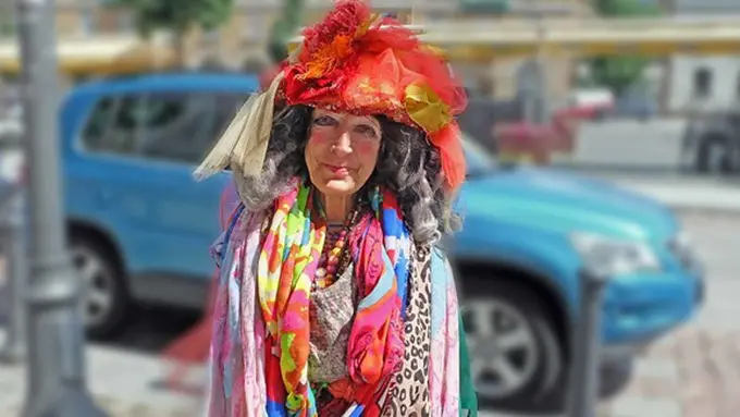 copyright by boredpanda.com/gofundme.com