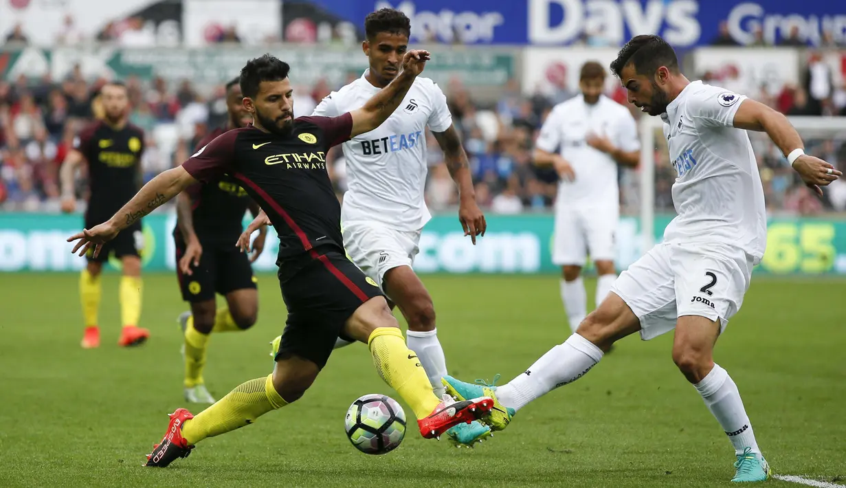 Selama kurang lebih 4 musim membela Swansea City dengan 72 kali bermain, Jordi Amat sudah tentu mempunyai banyak pengalaman berharga di liga nomor satu dunia tersebut. (AFP/Adrian Dennis)