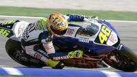 Valentino Rossi saat di MotoGP Valencia 2007. (Motorcyclenews)