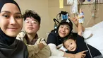 Zaskia Adya Mecca membagikan kisah mengenai kedua anaknya yang harus di larikan ke rumah sakit dengan waktu yang hampir bersamaan. Hal ini pun membuat wanita 35 tahun ini merasa begitu sedih saat mengetahui keadaan kedua anaknya. (Liputan6.com/IG/@zaskiadyamecca)
