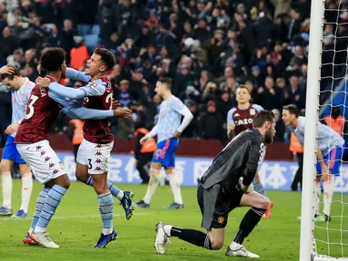 Manchester United gagal memetik poin penuh kala bertandang ke markas Aston Villa pada laga pekan ke-22 Premier League 2021-22 di Villa Park, Minggu (16/1/2022). (AFP/ Lindsey Parnaby)