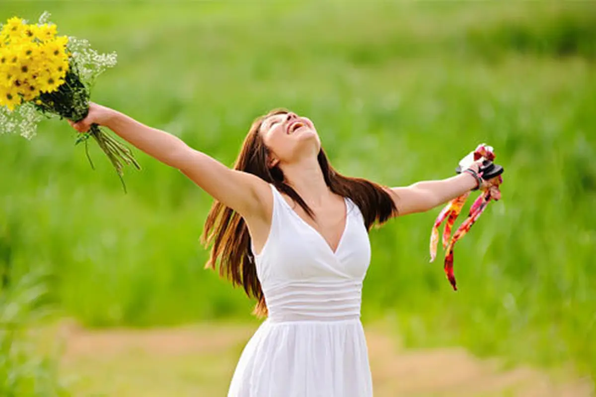 (C) shutterstock