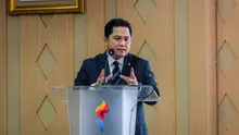 Erick Thohir menyampaikan pidato pertamanya setelah menjadi Menpora Republik Indonesia di kantor Kemenpora, Jakarta, Kamis (18/9/2025). (Bola.com/Bagaskara Lazuardi)