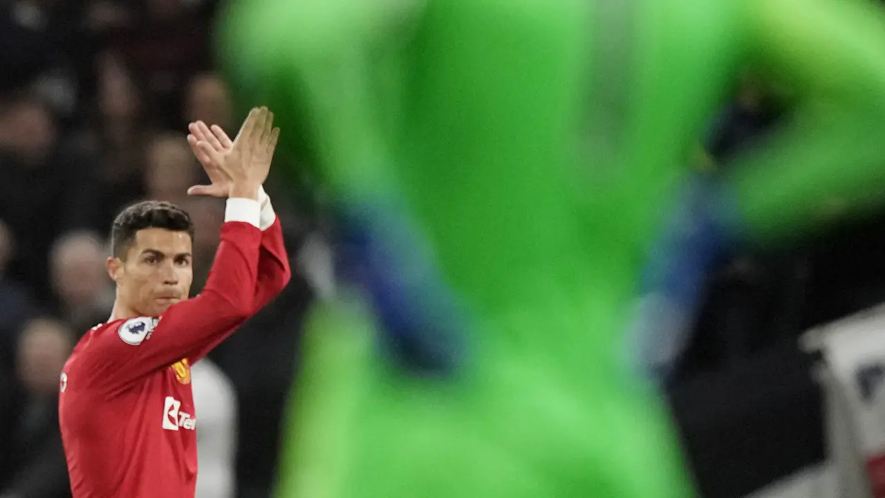Foto: Gol First Time Cristiano Ronaldo Selamatkan Ole dari Pemecatan, MU Pesta Gol di Markas Tottenham Hotspur