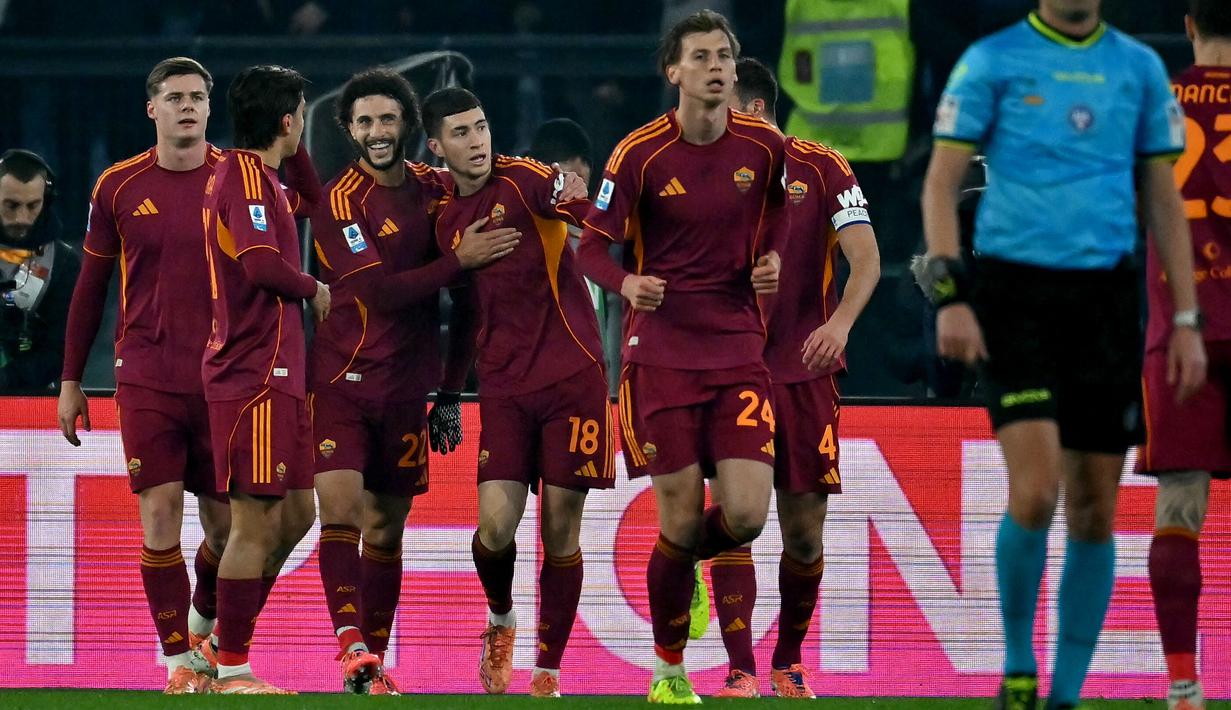 Menurut data yang dirilis oleh Opta, torehan 26 kemenangan ini merupakan kali keempat bagi Roma mencatatkan lebih dari 25 kemenangan dalam satu tahun kalender Serie A. (AFP/Filippo Monteforte)