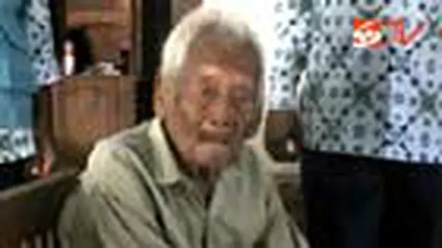Saparman Sodimejo, warga Dukuh Segeran, Kecamatan Sambungmacan, Sragen, Jateng, dianggap sebagai orang tertua di dunia. Sayangnya ia tak ingat tanggal lahir.