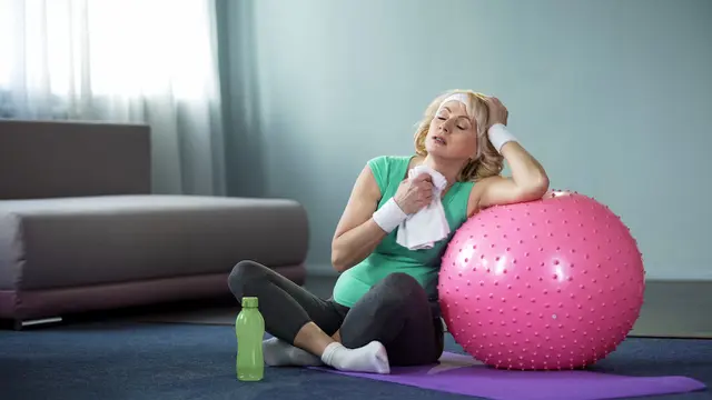 Cara Alami Kurangi Gejala Menopause