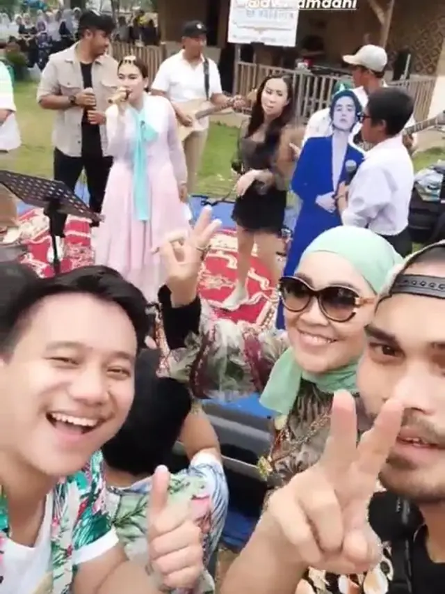 Momen perayaan kejutan ultah Ayu Ting Ting (Instagram)