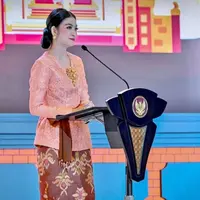 Kebaya Ibu Wakil Presiden Selvi Ananda yang Dikenakan di Awal Tahun 2025. [@rampainusantara_official]