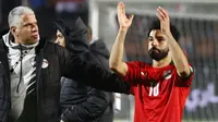 Mesir bukanlah tim unggulan di Piala Dunia 2022. Tetapi, sosok Mohamed Salah akan ditunggu-tunggu kiprahnya sebagai salah satu penyerang terbaik di dunia. Sayangnya, hal itu tak bisa terwujud karena The Pharaohs harus kalah dari Senegal di babak kualifikasi. (AFP/Khaled Desouki)