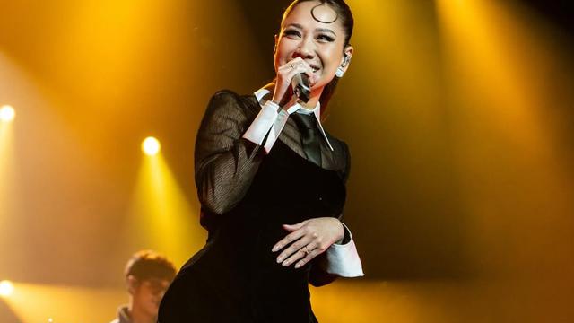 Konser Laleilmanino & Friends