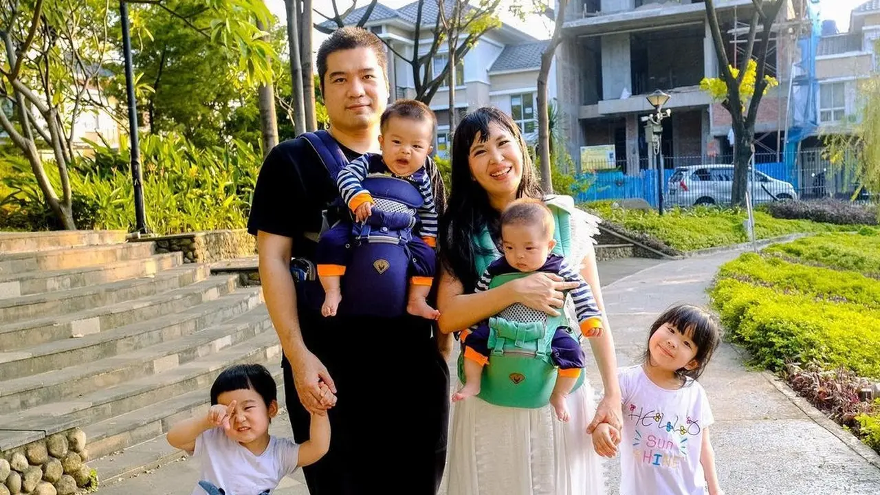 Diary Fimela: Berbagi Tips Parenting, Lina Amelia Jadi Momfluencer yang Viral di TikTok