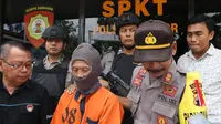 NG, tersangka pencurian jenitri di Kebumen. (Foto: Liputan6.com/Polres Kebumen/Muhamad Ridlo)