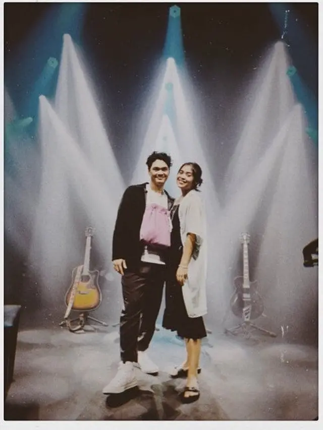 8 Potret Mesra Mikha Angelo dan Gregoria Mariska, Beri Dukungan di Olimpiade Tokyo