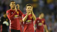 Gelandang Manchester United, Ander Herrera (kanan). (AFP/Miguel Riopa)