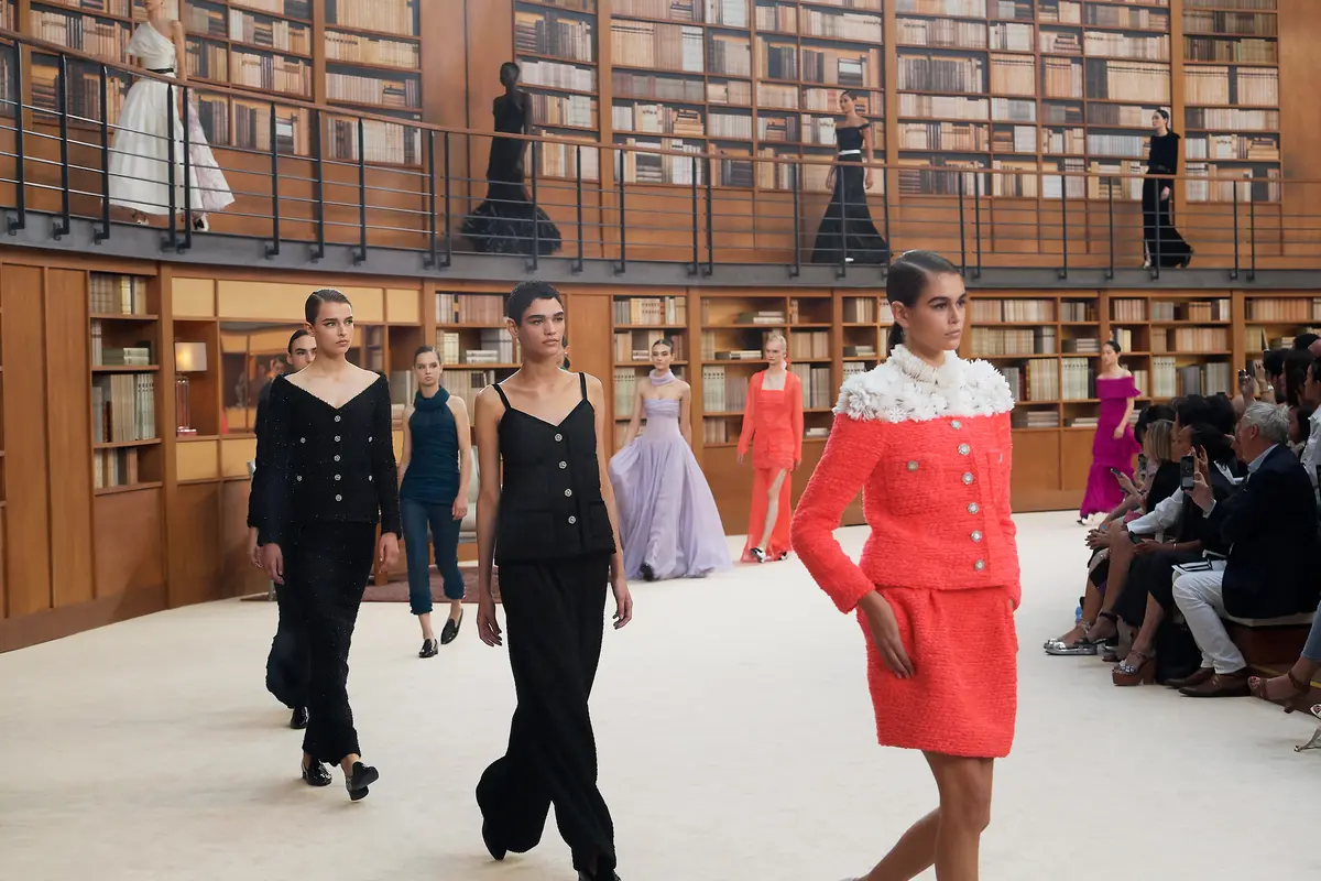 Presentasi Chanel di Paris Couture Show