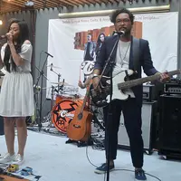 Cokelat di perilisan album '#Like!'. (Deki Prayoga/Bintang.com)