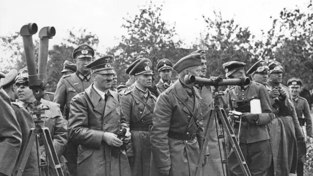 Jenderal Erwin Johannes Eugen Rommel diduga dalam plot pembunuhan Hitler pada 1944
