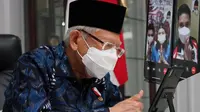 Wakil Presiden (Wapres) Ma'ruf Amin turut mengucapkan selamat kepada segenap Kontingen Indonesia secara langsung melalui panggilan video (video call) yang tersambung melalui gawai Rosan P. Roeslani, Chef de Mission Indonesia untuk Olimpiade Tokyo 2020.