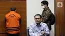 Plt Juru Bicara KPK, Ali Fikri saat rilis penahanan dua tersangka dugaan korupsi pekerjaan pembangunan Stadion Mandala Krida Daerah Istimewa Yogyakarta di Gedung KPK, Jakarta, Kamis (21/7/2022). KPK menahan Direktur Utama PT Arsigraphi, Sugiharto dan Kabid Pendidikan Khusus Dinas Pendidikan, Pemuda dan Olahraga DIY, Edy Wahyudi sebagai tersangka. (Liputan6.com/Helmi Fithriansyah)