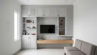 8 Model Built-in Cabinet untuk Ruang Tamu Sempit 2x3 Meter agar Terlihat Lebih Luas