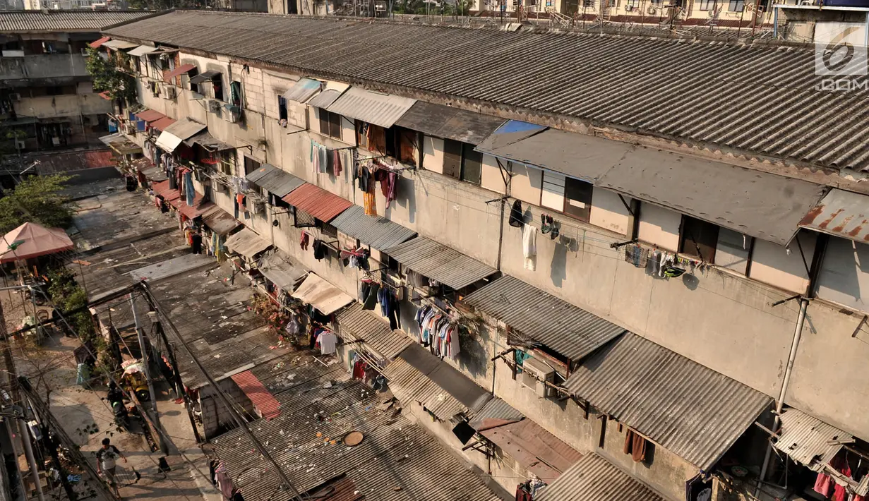 Suasana Rumah Susun Sewa (Rusunawa) Penjaringan, Jakarta, Selasa (25/6/2019). Pemprov DKI Jakarta merelokasi 4.160 warga di 978 unit Rusunawa Penjaringan ke Rusunawa Rawa Buaya, Jakarta Barat dengan harga sewa baru Rp 505 ribu per bulan. (merdeka.com/Iqbal S. Nugroho)