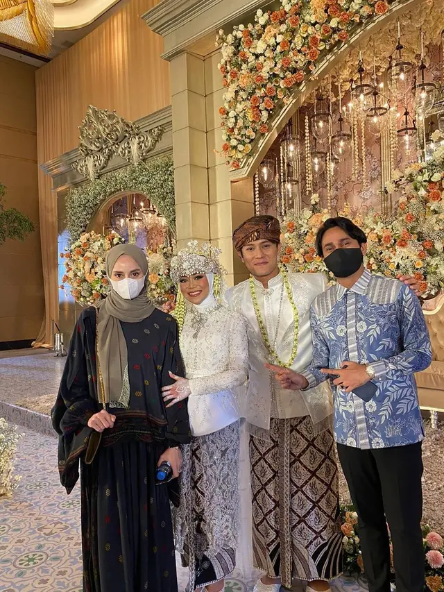 Dihadiri 30 Undangan, Ini 8 Potret Tamu di Akad Nikah Lesty Kejora dan Rizky Billar