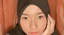 Freya JKT48 penampilannya selalu curi perhatian. Seperti saat ia tampil berhijab seperti ini. Gaya penampilan Freya berhijab ini berhasil banjir pujian dari Freyanation, fans Freya. (Liputan6.com/Twitter/Freya_JKT48)