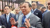 Presiden Prabowo Subianto usai  memberikan arahan tertutup kepada jajaran pimpiman Badan Pengelola Investasi (BPI) Daya Anagata Nusantara (Danantara) dan direksi BUMN dalam acara Town Jall Meeting Danantara di JCC Senayan, Senin (28/4/2025). (Foto: Liputan6.com/ Lizsa Egeham).
