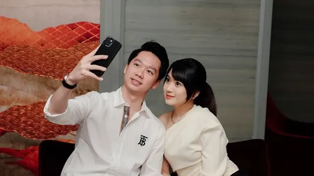 Tampil Serasi dengan Kekasih, Ini 7 Potret Kevin Sanjaya di Ulang Tahun Calon Mertua