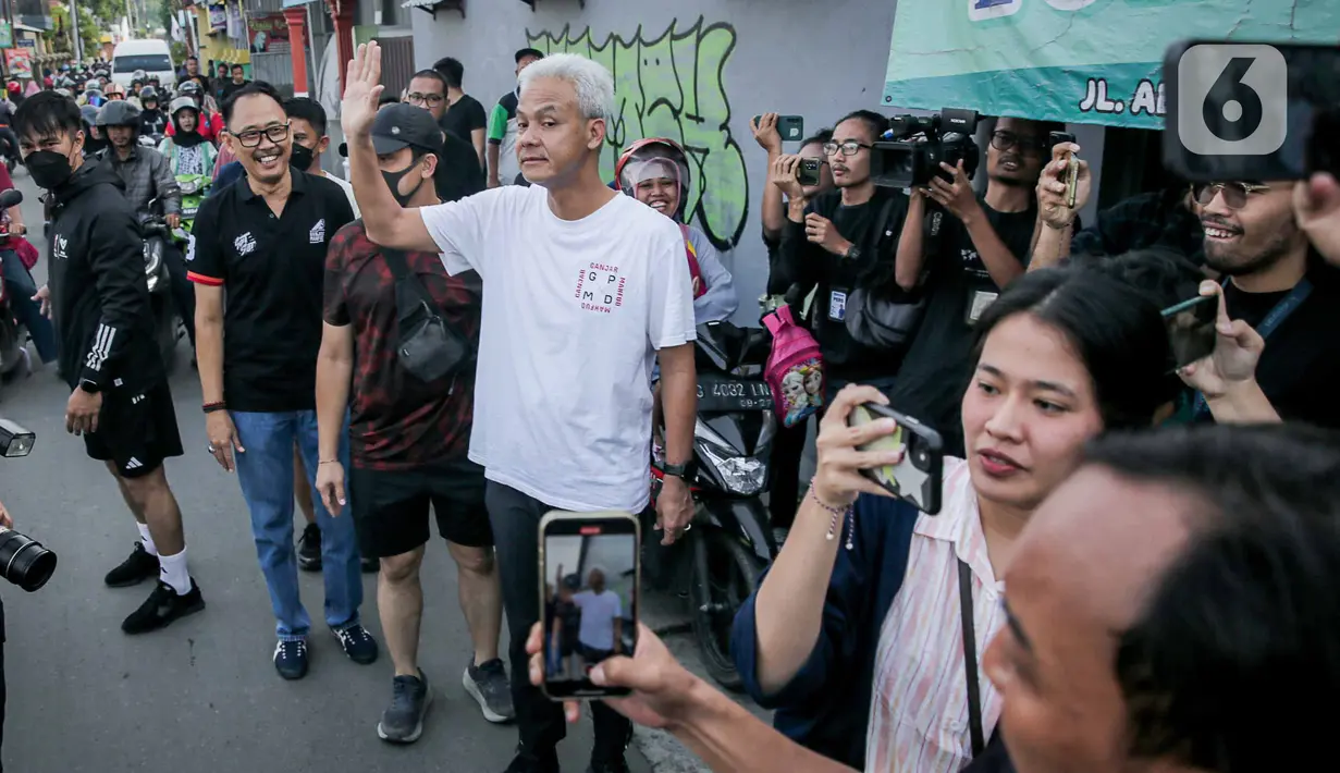 Setelah kurang lebih satu jam berlari, Ganjar pun kembali ke kediaman Waidah untuk melakukan sarapan pagi. (Liputan6.com/Faizal Fanani)