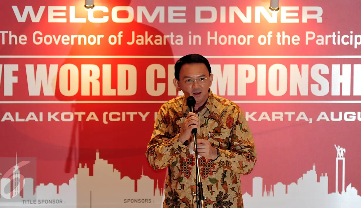 Gubernur DKI Jakarta, Basuki Tjahaja Purnama memberikan sambutan saat acara Welcome Dinner penyambutan Kejuaraan Dunia Bulutangkis 2015 di Gedung Balai Kota, Jakarta, Sabtu (8/8/2015).(Liputan6.com/JohanTallo)