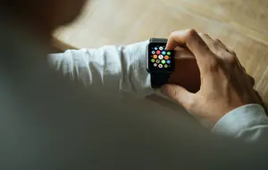 Benarkah Smartwatch dan AI bisa Deteksi Gejala Penyakit?