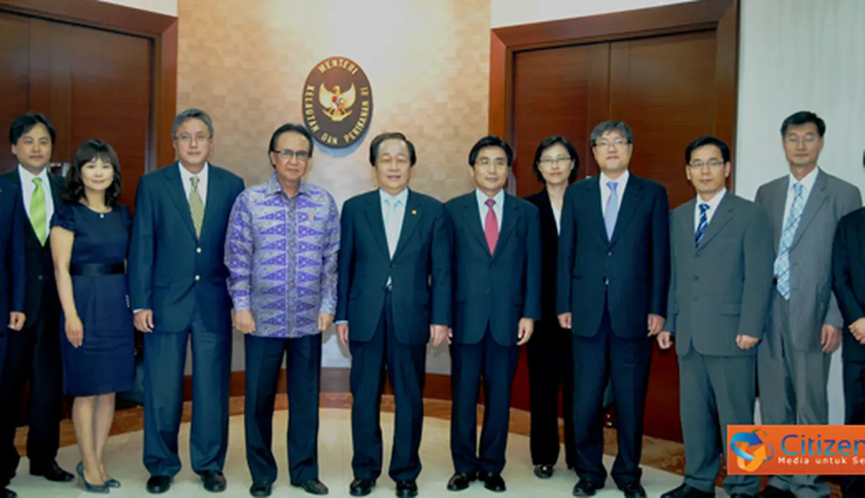 Citizen6, Jakarta: "Industrialisasi perikanan melalui penguatan industri perikanan dalam negeri merupakan strategi yang akan dilaksanakan", tambah MKP Sharif C Sutardjo. (Pengirim: Efrimal Bahri)