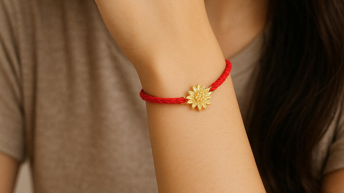 7 Model Gelang Emas Elegan 2 Gram Motif Bunga Matahari Trendi di 2025, Favorit Anak Muda